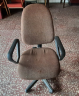 Židle kancelářská plastová hnědá (Office chair plastic brown) 